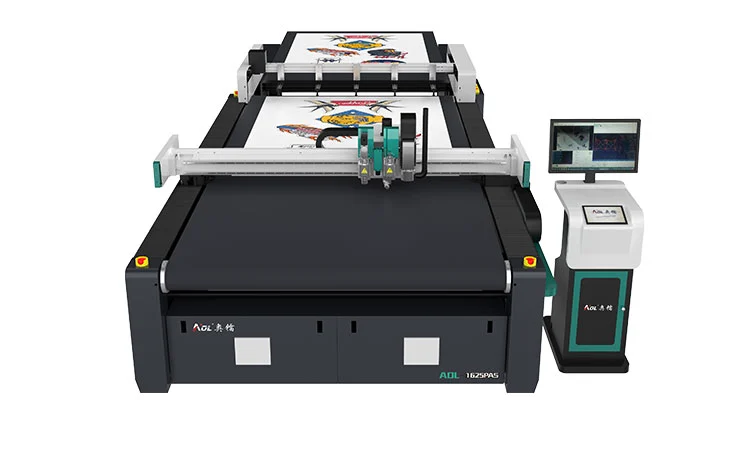 Flatbed digital cutter with smart blade photo 2