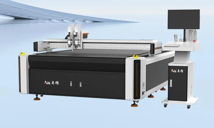 CNC ножова машина с биговащ инструмент за картон