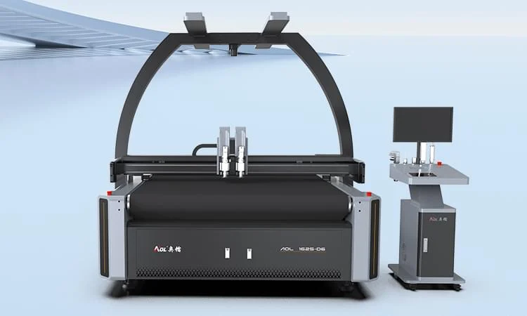 CNC leather cutting machine for footwear production photo 3