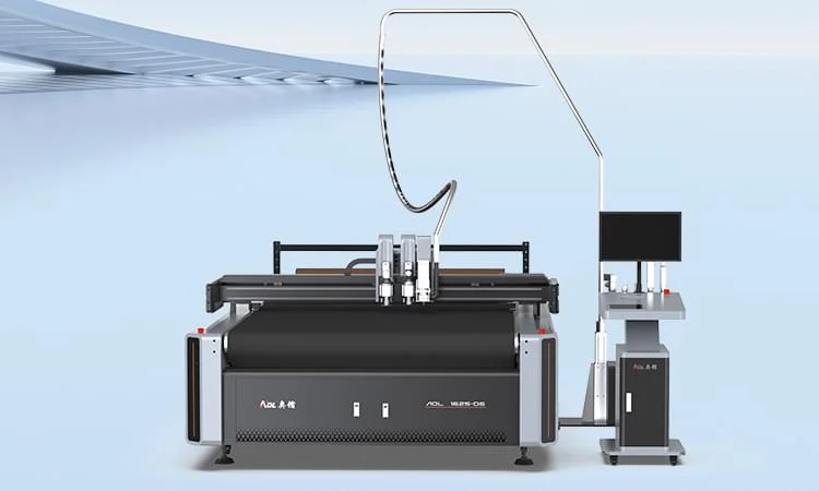 Advanced textile cutting equipment photo 2